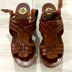 Tory Burch leather platform shoes in great condition